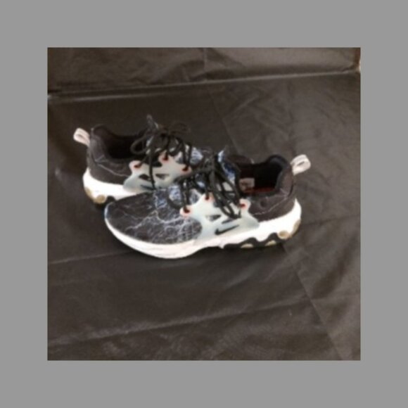 Nike react shoes - Picture 7 of 13